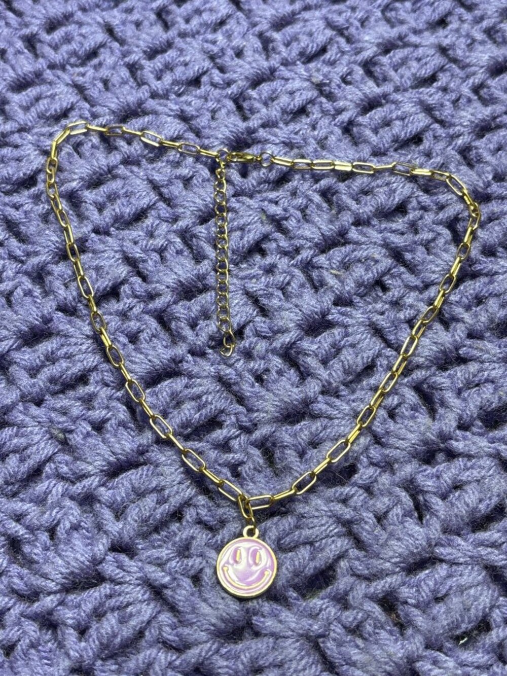 Purple Enamel Smiley Face Charm Pendant Necklace Goldtone Paperclip Chain - Picture 2 of 4